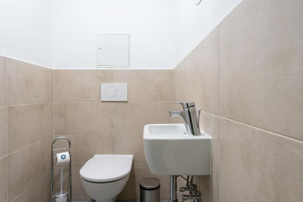 1Br Excellence, Fast To Centre By Hm Appartement Wenen Buitenkant foto