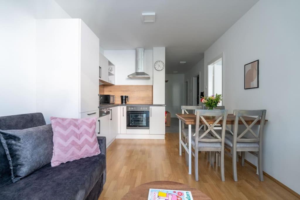 1Br Excellence, Fast To Centre By Hm Appartement Wenen Buitenkant foto