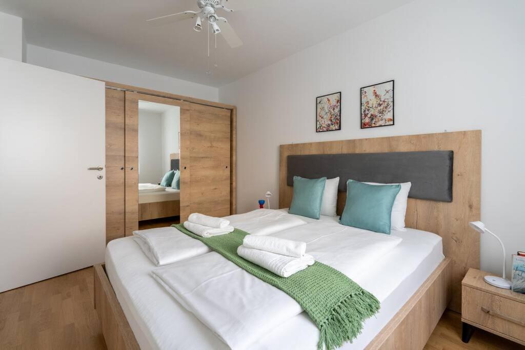 1Br Excellence, Fast To Centre By Hm Appartement Wenen Buitenkant foto
